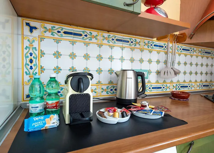 Amalpha Domus 100 Sqm With Ac Wifi And Balcony - 3rd Floor, 50 Steps In The Building Lejlighed