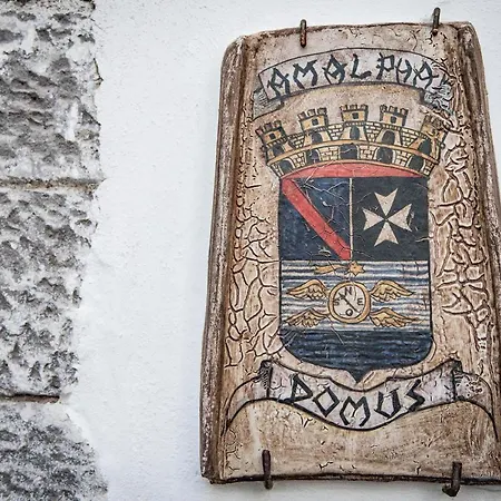 Amalpha Domus 100 Sqm With Ac Wifi And Balcony - 3rd Floor, 50 Steps In The Building Апартаменты