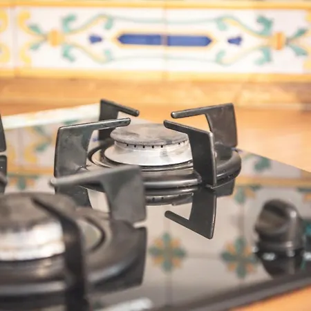 Amalpha Domus 100 Sqm With Ac Wifi And Balcony - 3rd Floor, 50 Steps In The Building Апартаменты