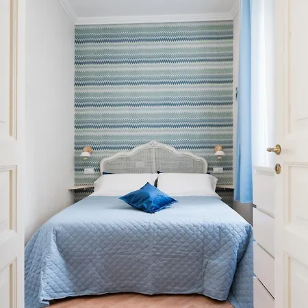 Amalpha Domus 100 Sqm With Ac Wifi And Balcony - 3rd Floor, 50 Steps In The Building *