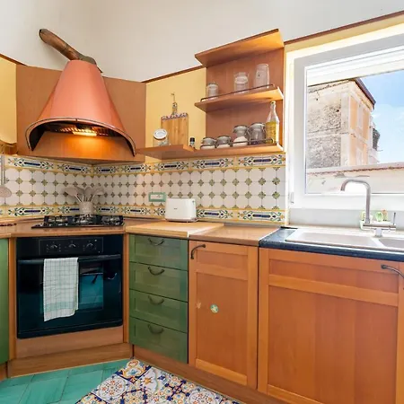 Amalpha Domus 100 Sqm With Ac Wifi And Balcony Αμάλφι