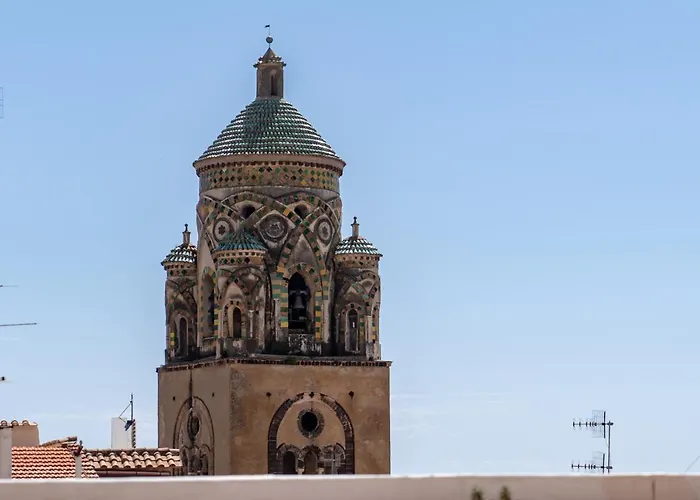 Amalpha Domus 100 Sqm With Ac Wifi And Balcony - 3rd Floor, 50 Steps In The Building Apartment *