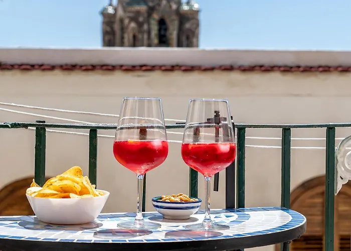 Amalpha Domus 100 Sqm With Ac Wifi And Balcony - 3rd Floor, 50 Steps In The Building *