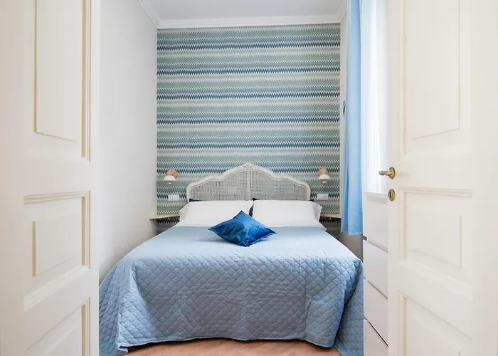 Amalpha Domus 100 Sqm With Ac Wifi And Balcony - 3rd Floor, 50 Steps In The Building *