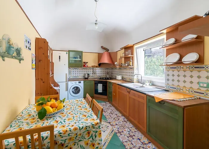 Apartment Amalpha Domus 100 Sqm With Ac Wifi And Balcony - 3rd Floor, 50 Steps In The Building Amalfi