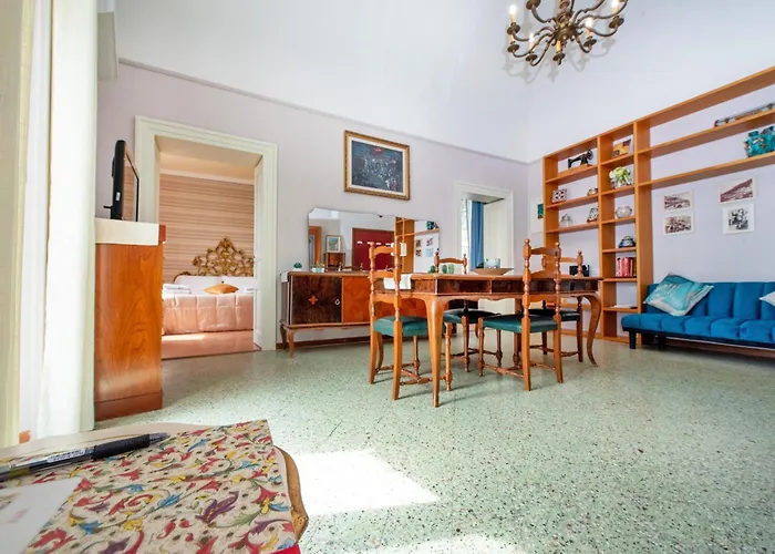 Amalpha Domus 100 Sqm With Ac Wifi And Balcony - 3rd Floor, 50 Steps In The Building Apartment *