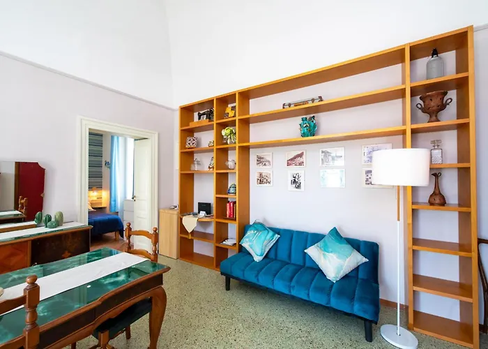 Apartment Amalpha Domus 100 Sqm With Ac Wifi And Balcony - 3rd Floor, 50 Steps In The Building